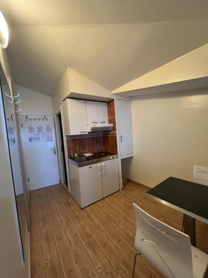 Simoni Apartment *