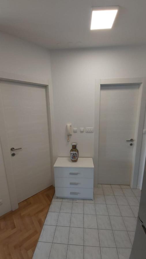 Farfalla Appartement *