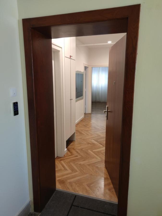 Apartamento Specious And Newly Decorated At Bacvice Split