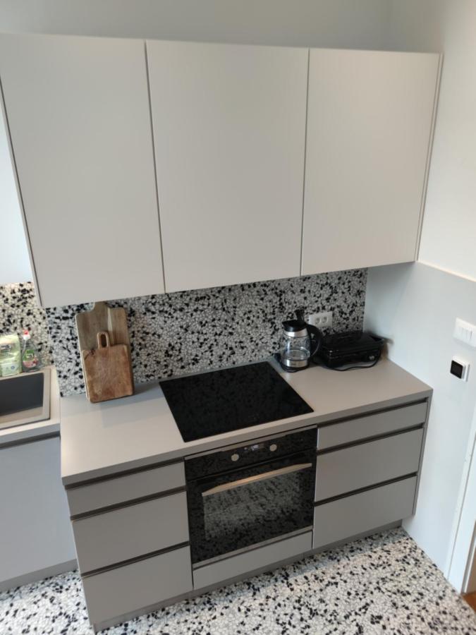 Specious And Newly Decorated At Bacvice Apartamento *