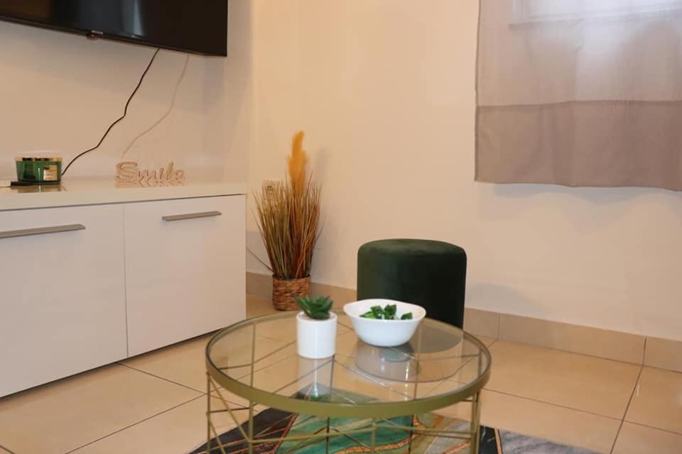 Kikaso - Near Mall Of Split, Free Parking Apartment