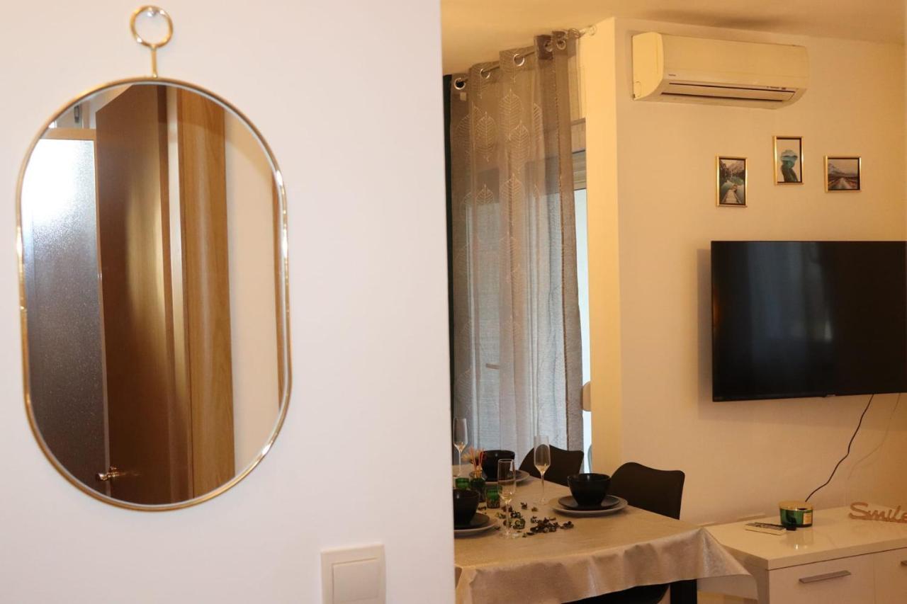 Kikaso - Near Mall Of Split, Free Parking *