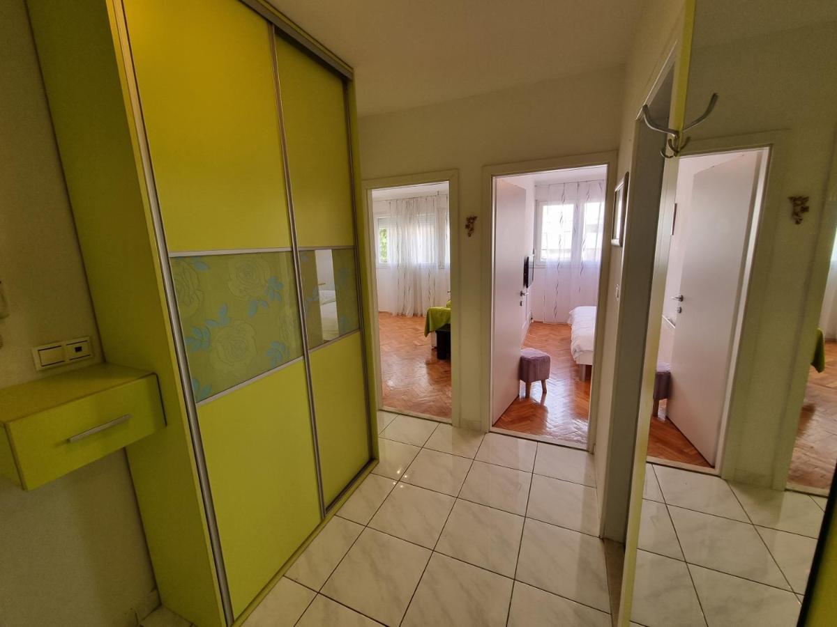 Nani Apartment Split