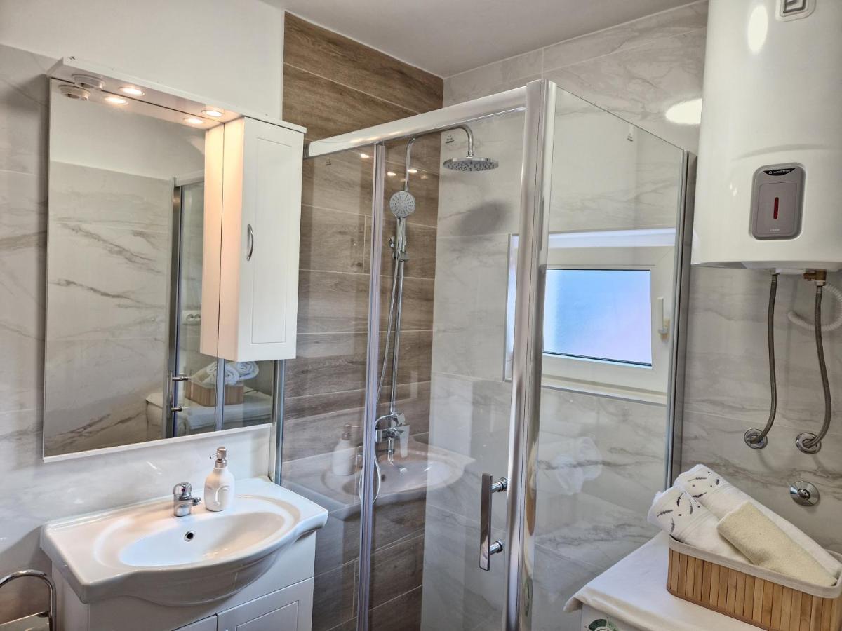 Duje Apartman