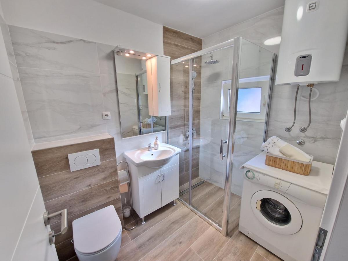 Duje Apartman