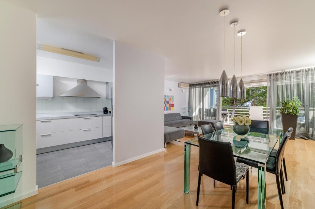 Hermosa Luxury Apartment