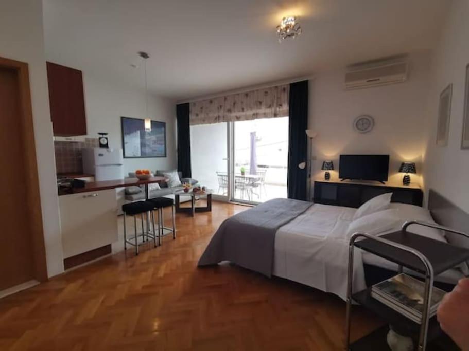 Maia's Znjan Apartment Split