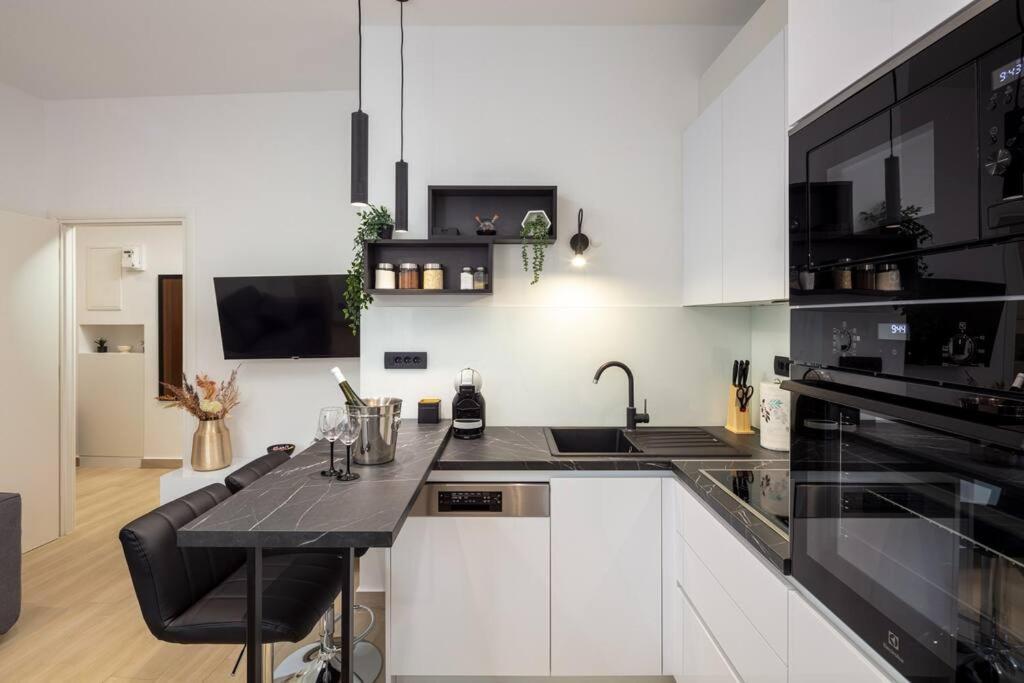 Drago 4* - 2 Minutes From The Town Centre Apartamento