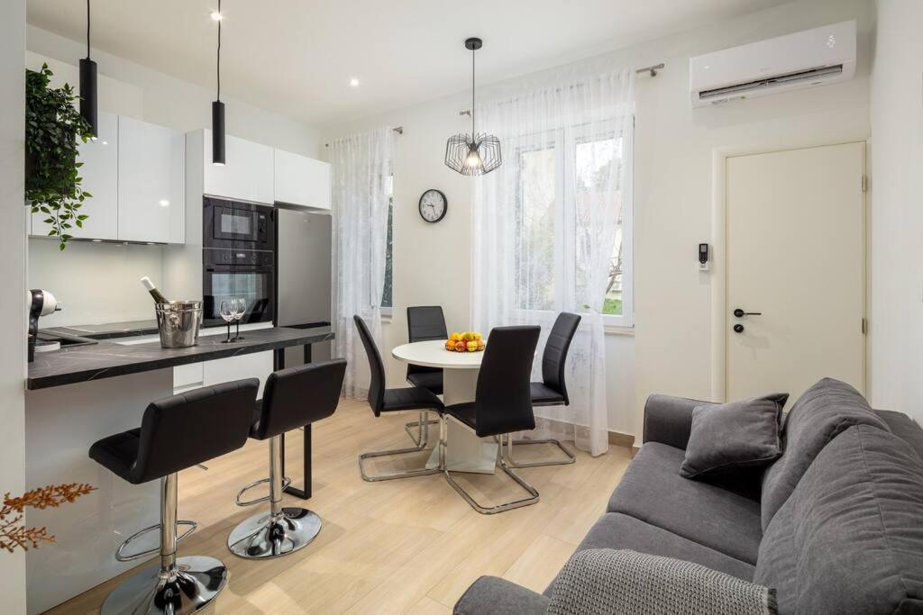 Drago 4* - 2 Minutes From The Town Centre *