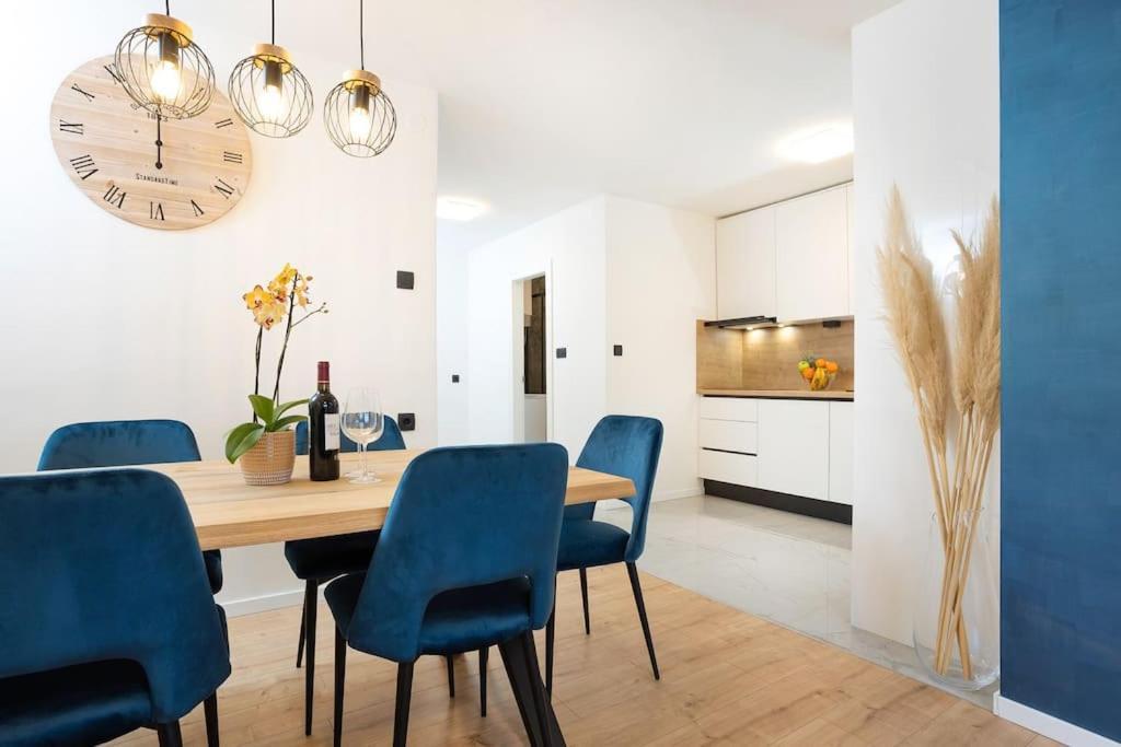 Glow Apartman *