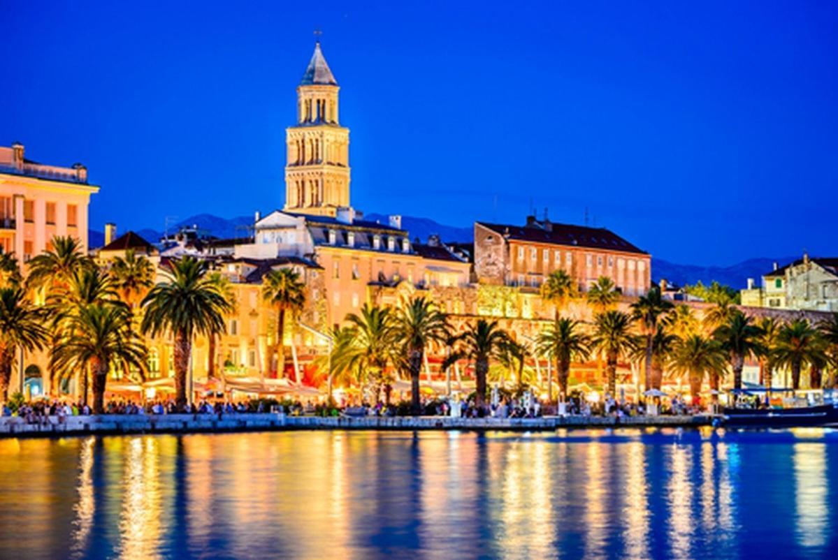 4 Sleeps 4 Guests Apartamento Split