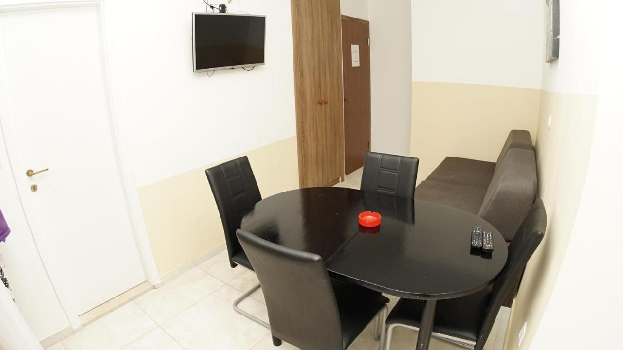 11 Sleeps 4 Guests Apartment Split