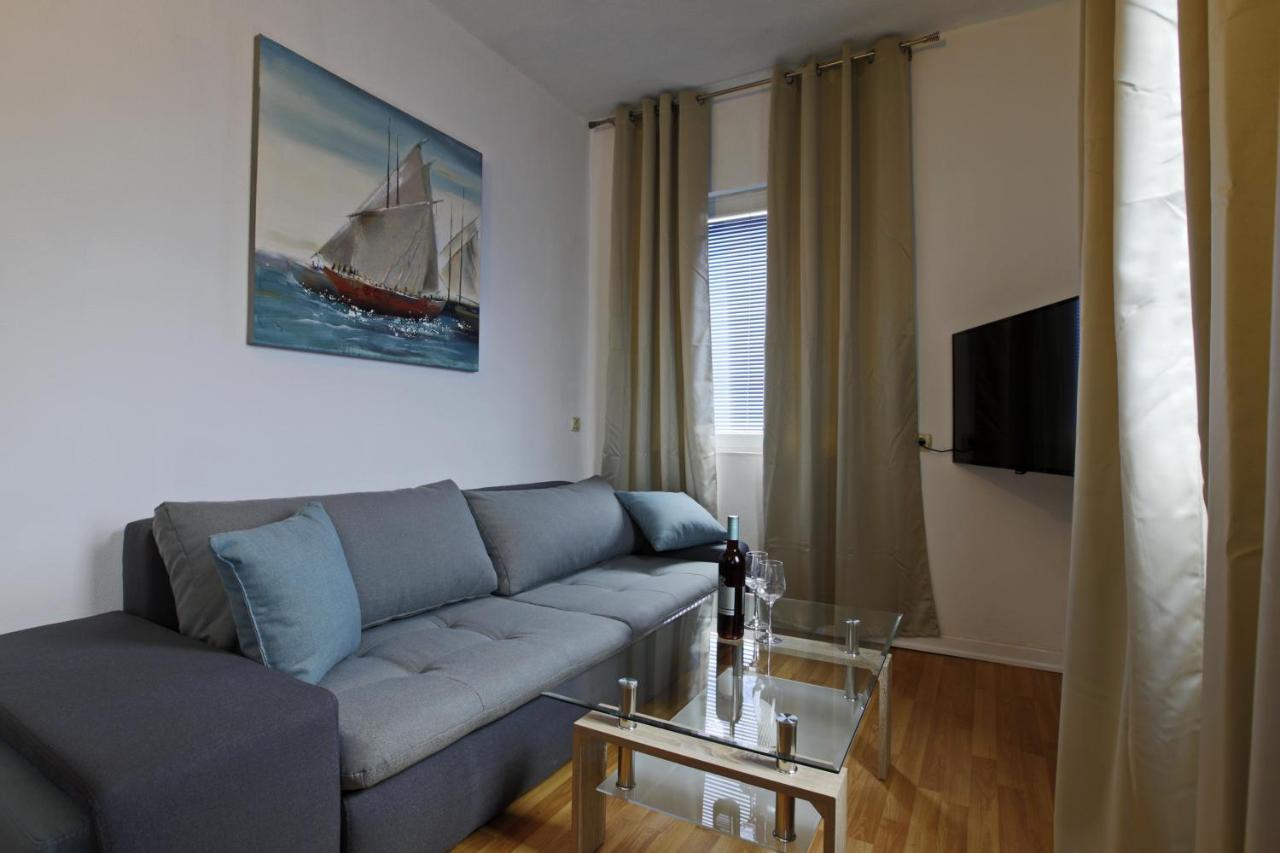Barka Apartment
