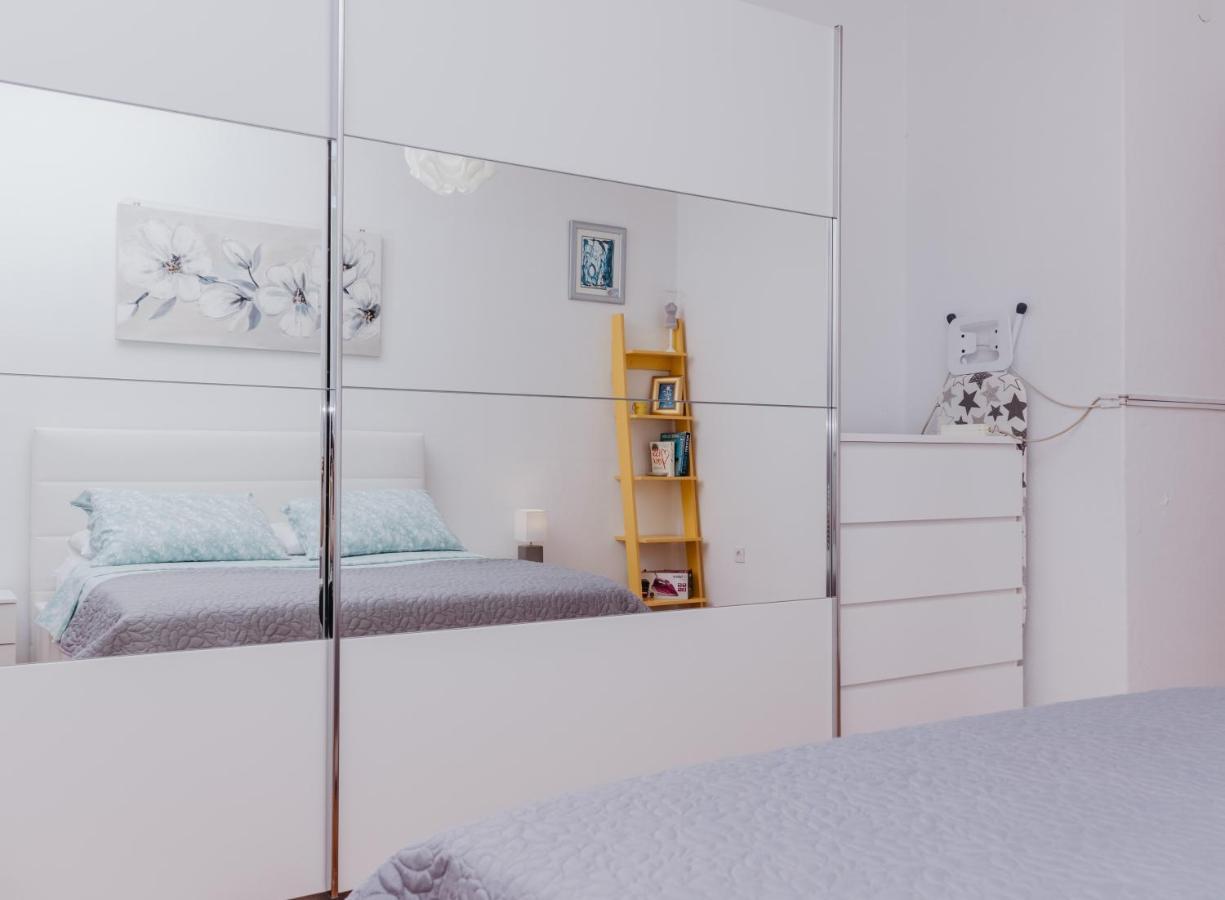 Tea Apartment *