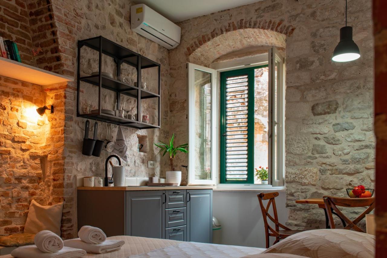 And Djanovic Guest house