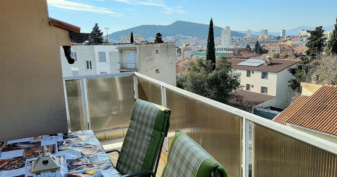Captivating 15 Sleeps 4 Guests Appartement Split