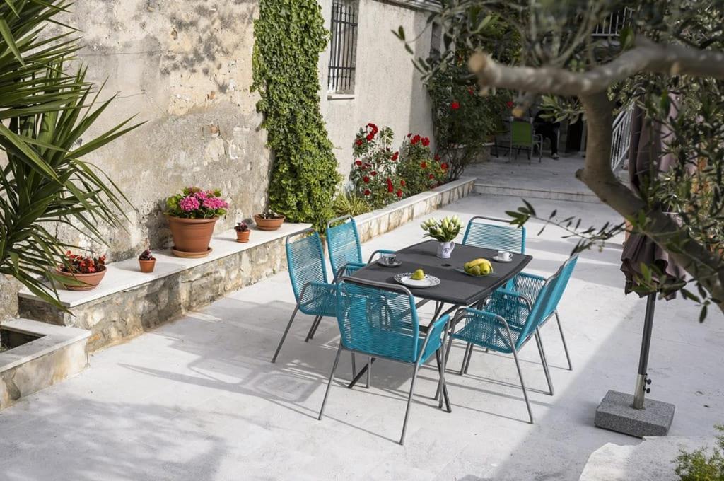 Apartment Diocletian Garden Centar *
