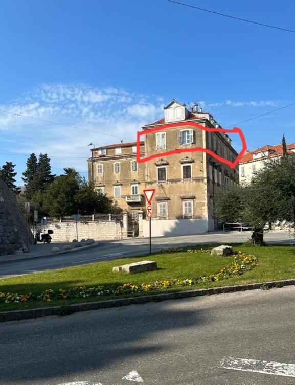 Gardino 1881 Apartman