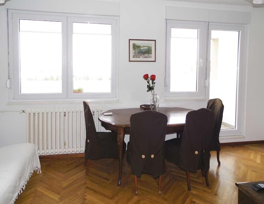Eurit Shown In Detail Apartment