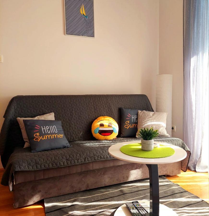 Lana Apartment *