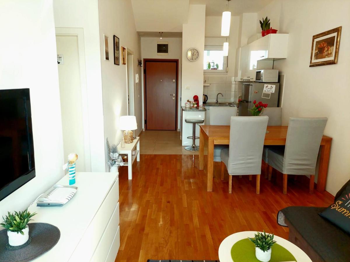 Lana Apartment *