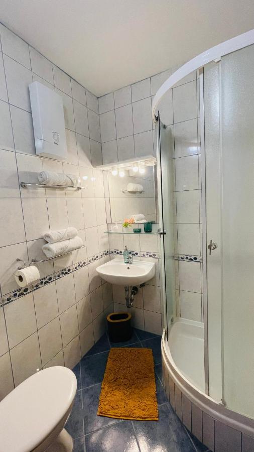 Apartmens And Madunic V