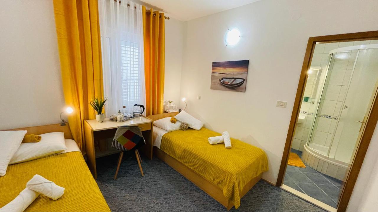 Guest house Apartmens And Madunic V *