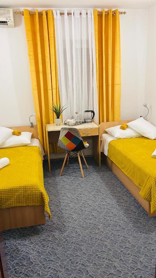 Apartmens And Madunic V Guest house *