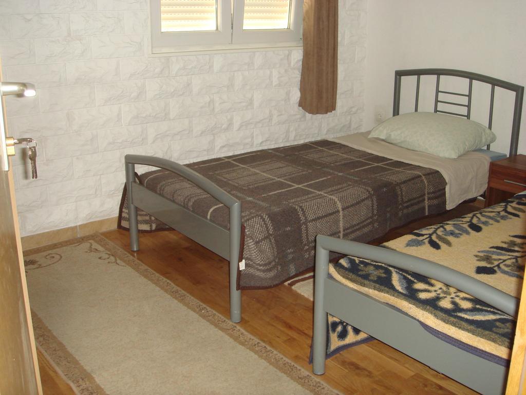 Apartment Rogosic *