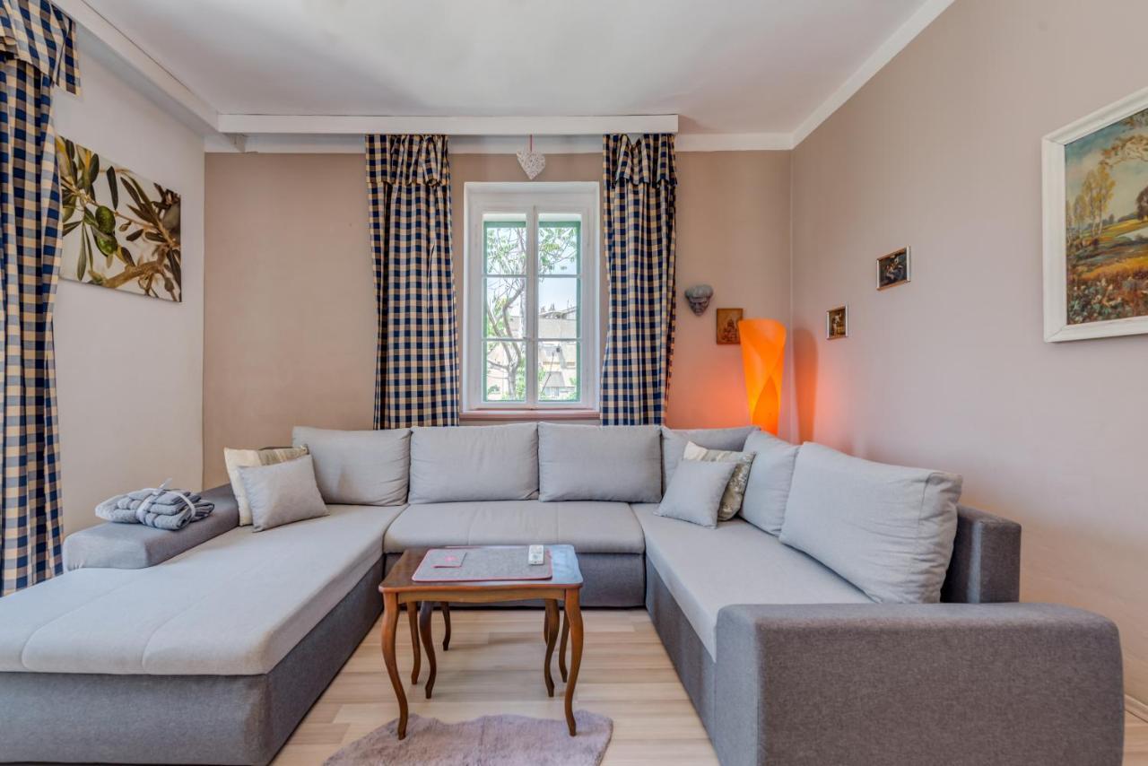 Apartment Pape *