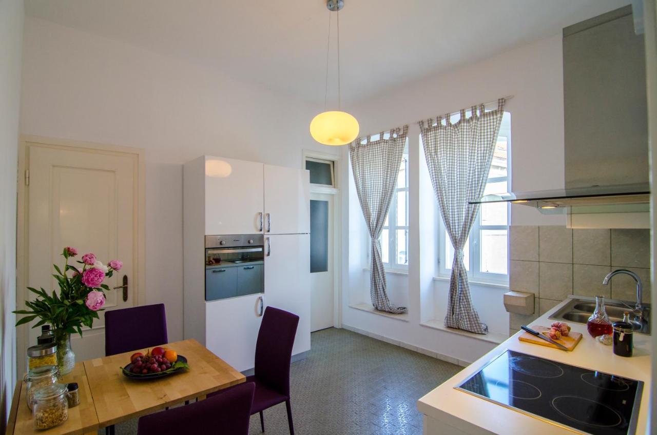 Apartman Gardino 1881 *