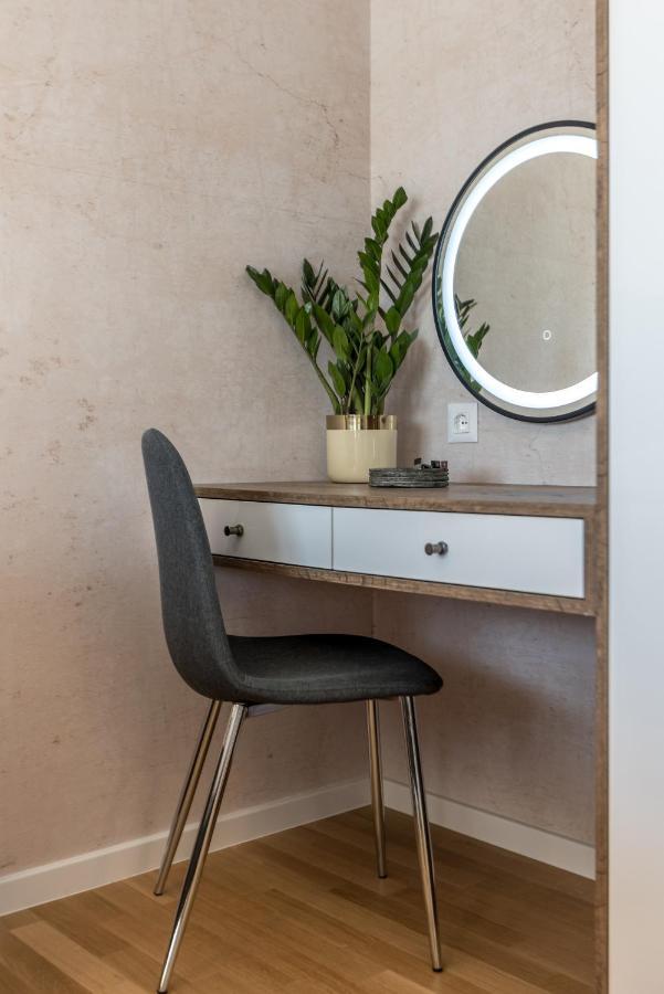 6 Islands - & Business - Free Garage Parking Apartamento *