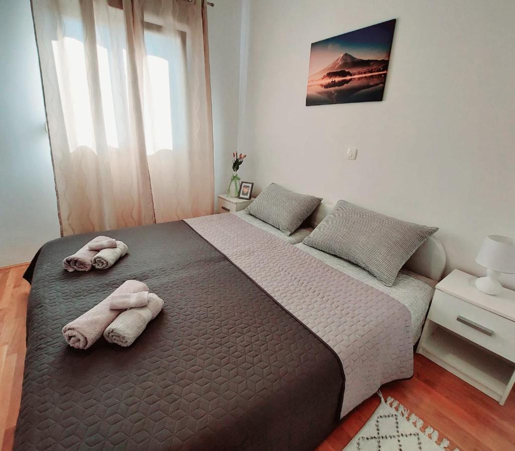 Apartment Lana *