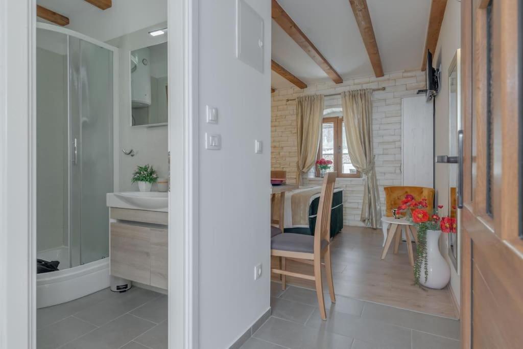 Diva 1,stylish Centrally Located Near Split