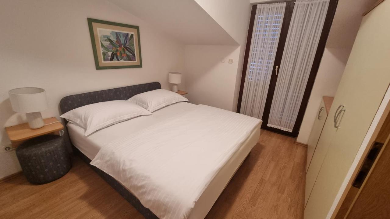 Apartment Felix 1 *
