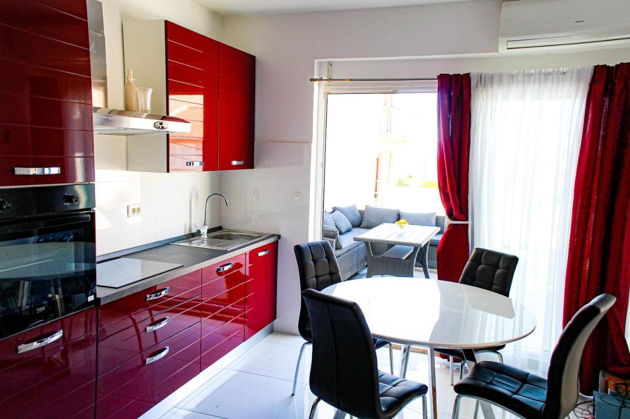 Luxury Maestral - Private Pool Apartment