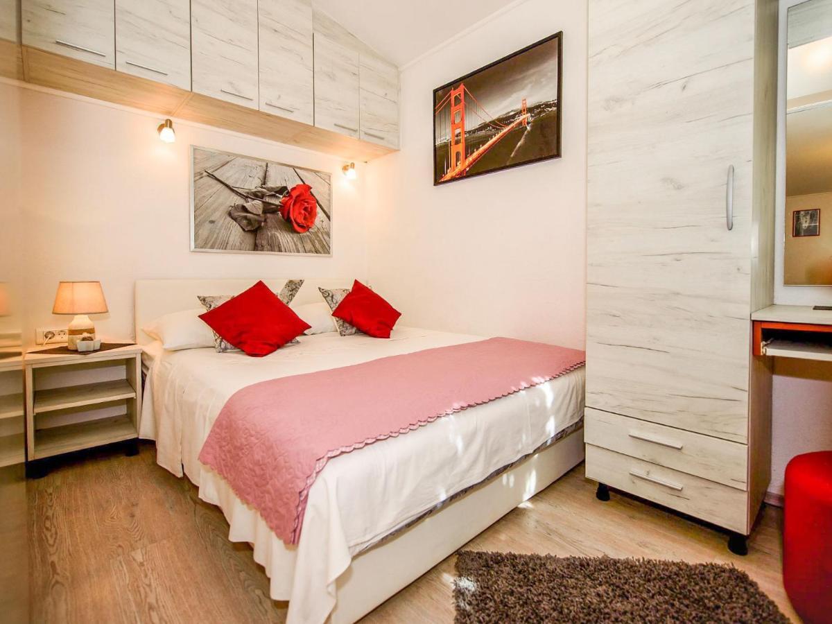 Taja By Interhome *