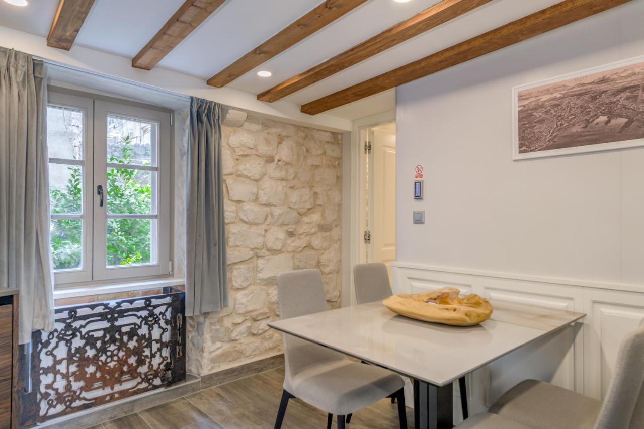 M Luxury 4* Split