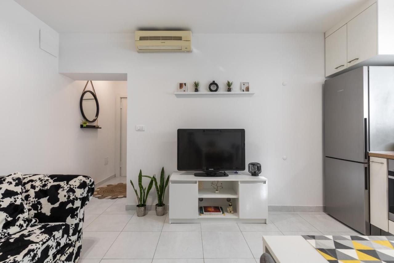Apartment Cool *
