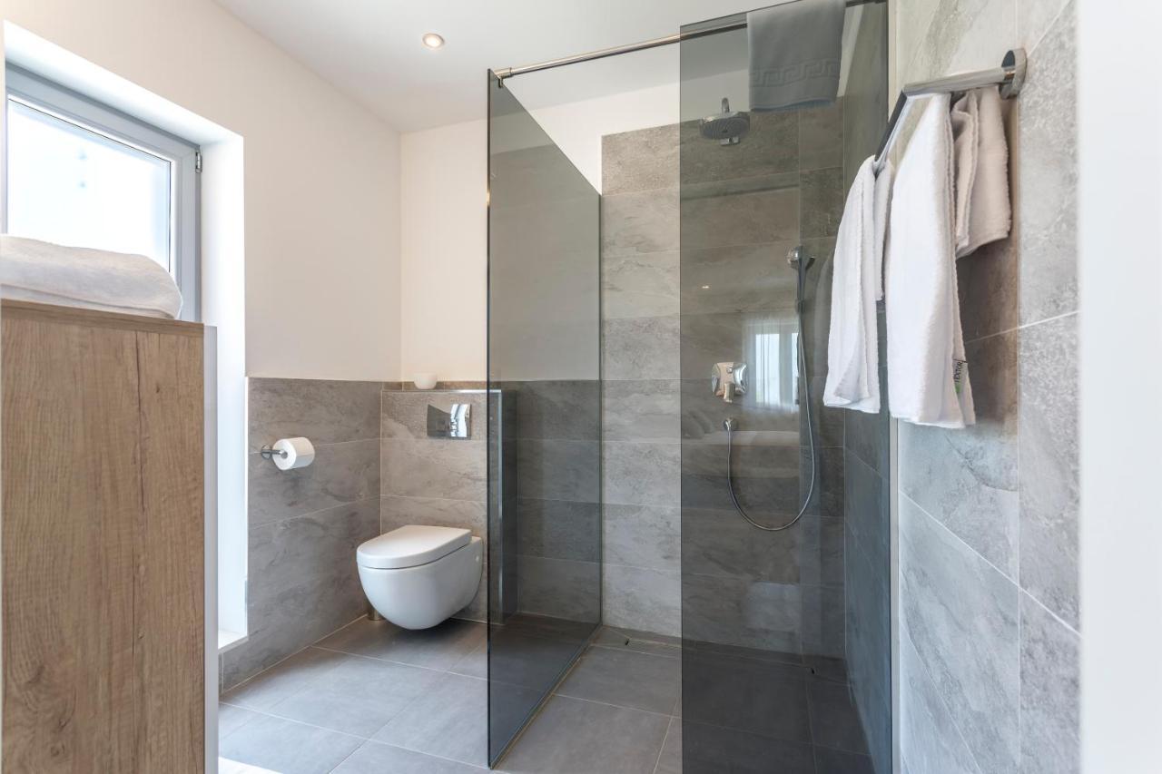 Luxury Sarina With Pool In Center * Split