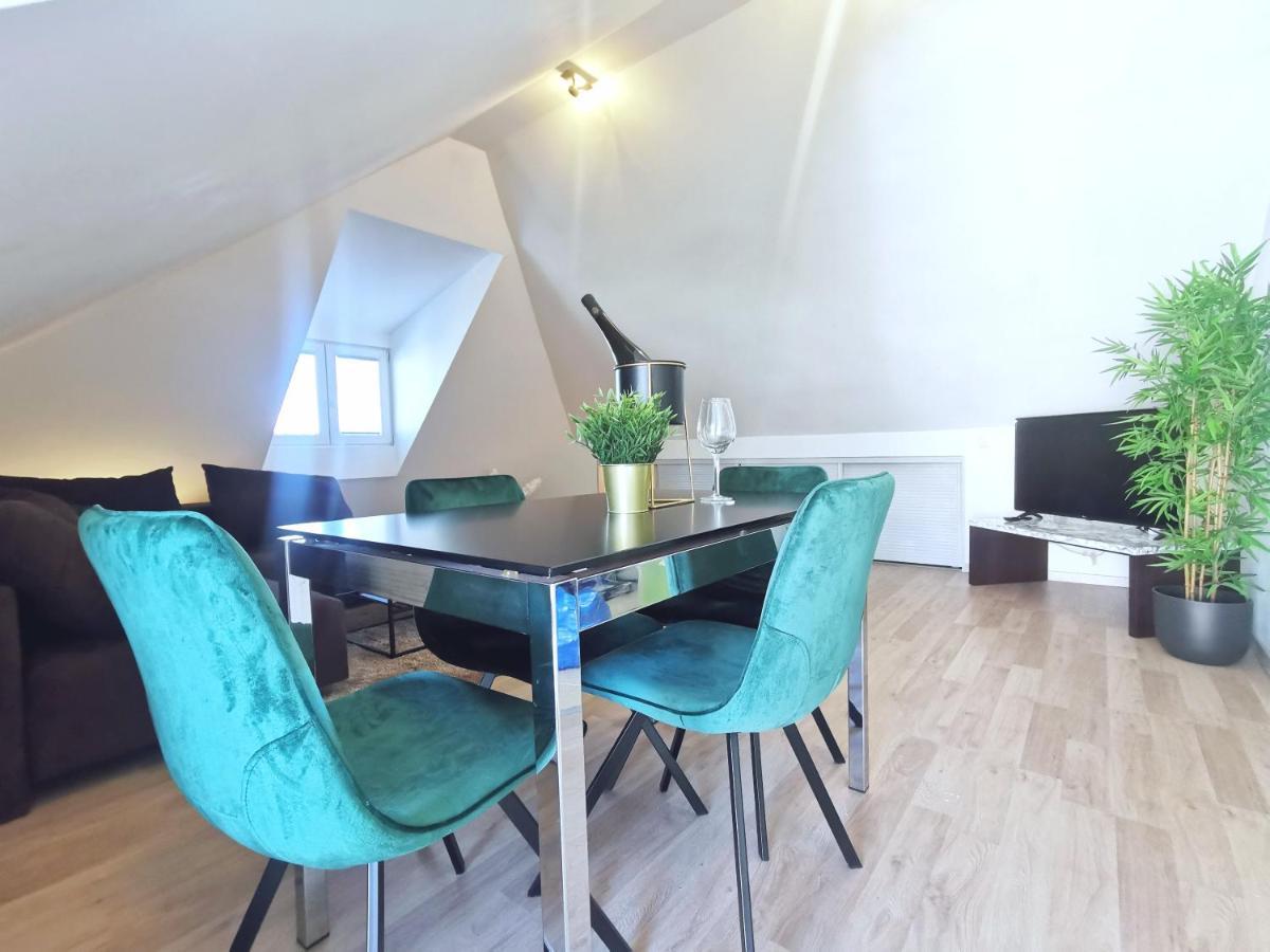 Apartment Heaven Split