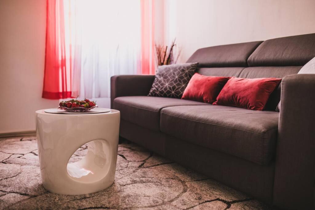 Apartment Center Stylish Apt Darling For 4, Old Town *