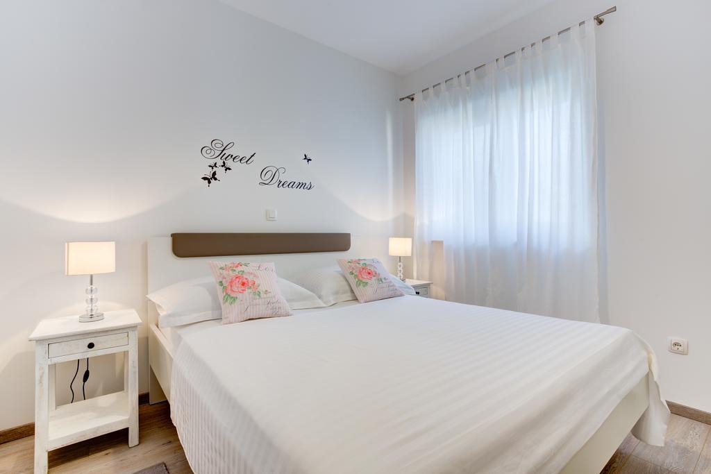 Apartment Melki *