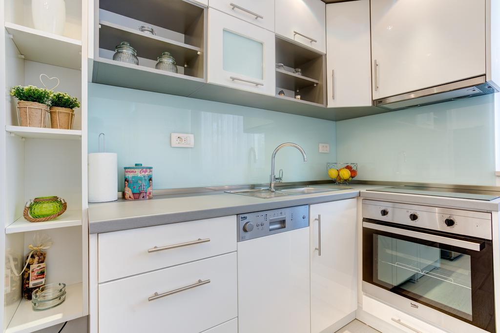 Melki Apartment Split