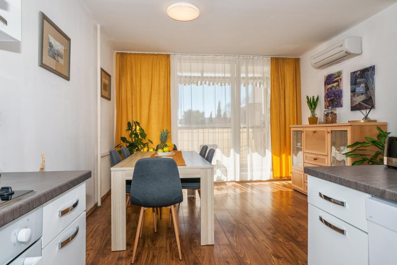 Apartment Neda *