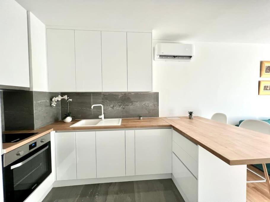 Apartment Luxury Cesarica *
