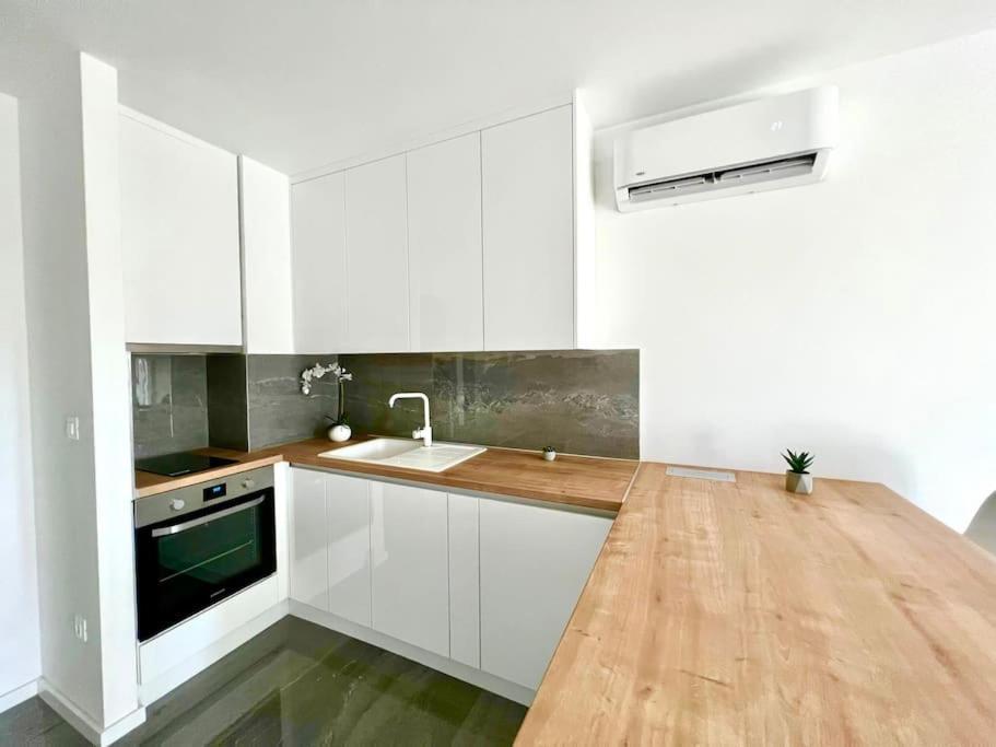Luxury Cesarica Apartment *