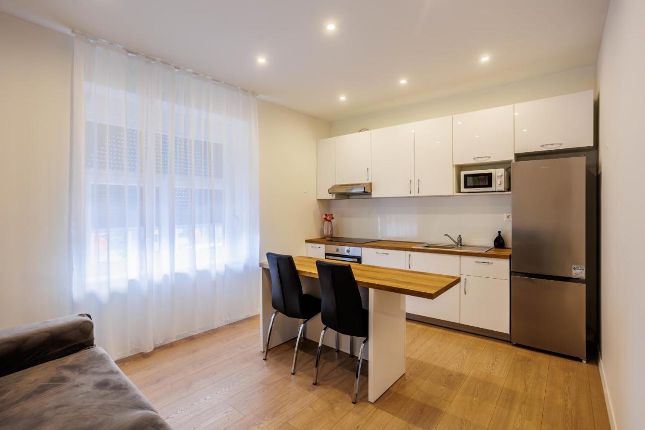 Blue Pearl-split Town Center Apartment *