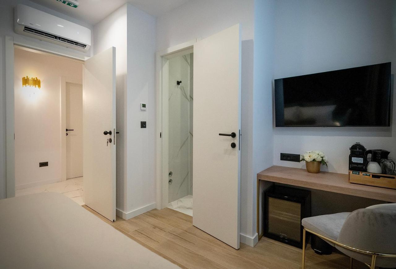 Amelie Luxury 1 Guest house *