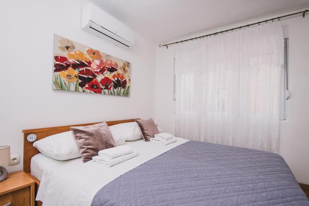 Marjan Hill 3-br Apt,5 Guests Private Garden Near Apartment Split